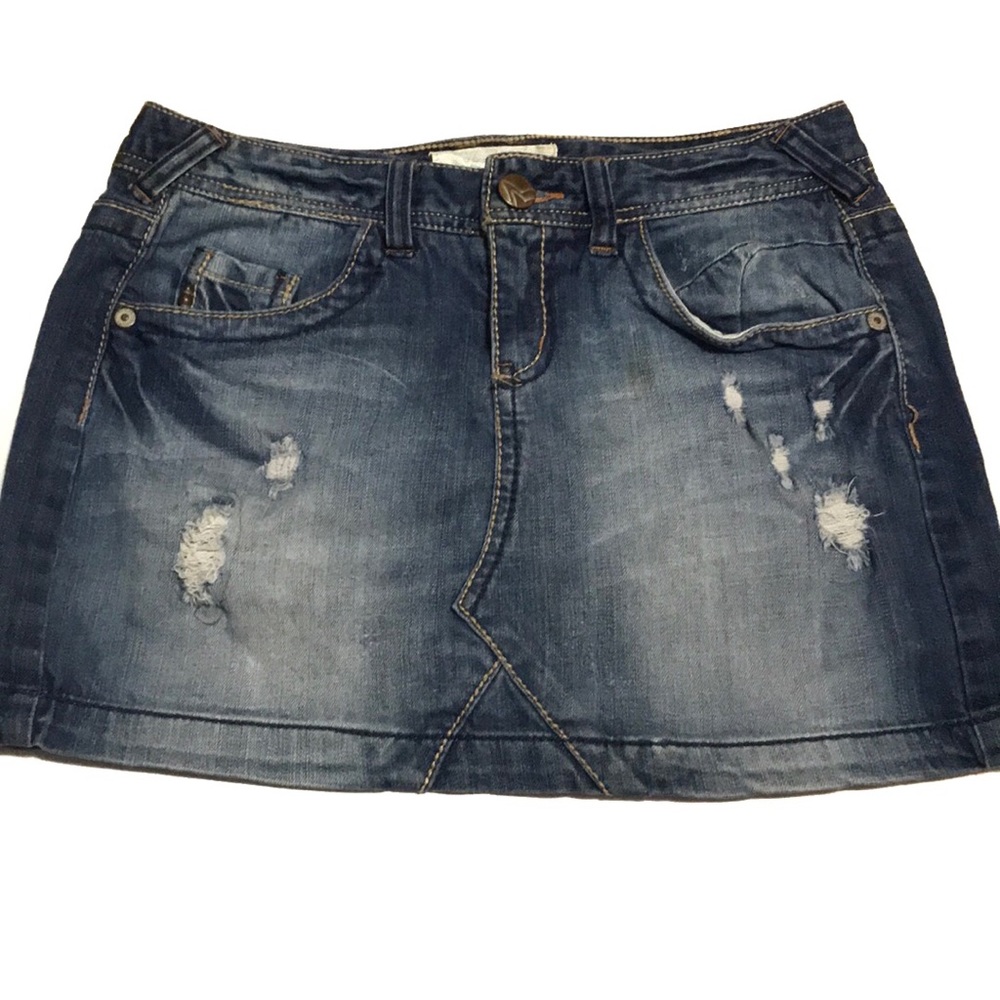 Maurices Distressed Jean Skirt Size 1/2